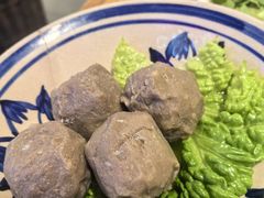 爆汁牛肉丸-洱火云南酸菜牛肉火锅(石景山当代商城店)