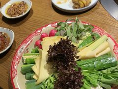 -万里闯关东铁锅炖菜馆(高新旗舰店)