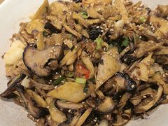 -那家老院子东北菜·饺子·小鸡炖蘑菇(艳华街店)