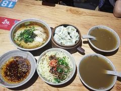-默记孙抄手(经开万达店)