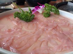 -三人行骨头王火锅(长寿店)
