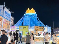 -枫叶小镇奥特莱斯