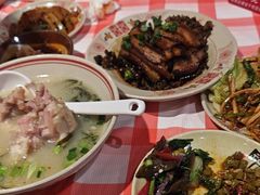 -老方桌烂蹄花川菜馆(九龙坡店)