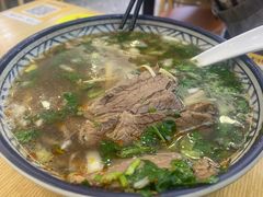 -八百里牛肉汤(盖饭·锅贴·万象城店)