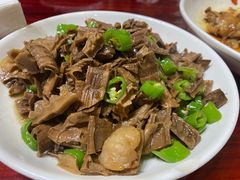 -芦茨金富饭庄·25年老字号·专做稻草鸡
