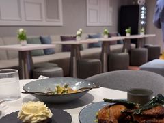 -潮一不贰·法式甜品·生日蛋糕·西式简餐(外滩店)