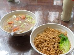 -小梁哥云吞面(黄贝岭店)