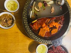 -小志家.野生菌鲜切牦牛肉牛杂火锅