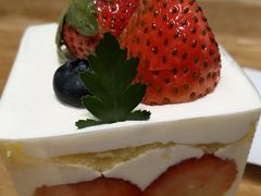 -罗森尼娜(德思勤店)