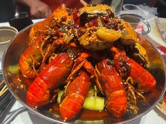-肥肥虾庄·金牌油焖大虾(汉街SKP店)