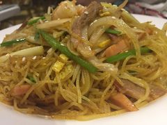 -新大咀港式茶餐厅(宝山万达店)