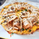 水饺不想再煮着吃？教你平底锅鸡蛋煎饺