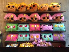 -莓园冰淇淋店