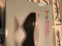 -MiRi眼镜连锁·蔡司·尼康控优点合作店(莘庄店)