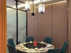 -闫府私房菜·百年鲁菜(恒隆店)