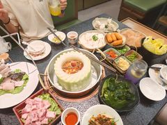 -得意咚瓜·顺德鱼生·冬瓜火锅(深圳首店)