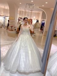 -Color卡诺婚纱礼服馆(南京严选店)