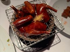 招牌脆皮乳鸽-悦轩中餐厅·高空江景·杭州柏悦酒店