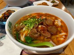 -呷佬·长沙手工米粉(金沙江路店)
