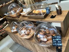 -沁屋面包店(人民东路店)