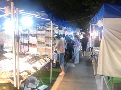 -吴山路夜市