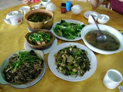 -幽优农庄·森波拉特色本地农家菜