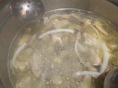 -润青四季音乐主题餐厅·椰子鸡(罗湖店)