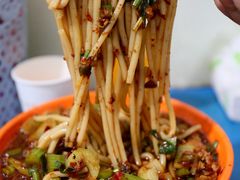 鸡肉炒米粉-玲玲米粉·新疆现炒米粉(大十字总店)