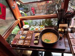 -银米·云南传统过桥米线(双廊黑金冠店)