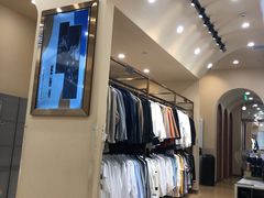 服装区-海马体照相馆(成都来福士广场店)