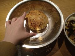 甜大饼-弄堂咪道-饭香·面香·馄饨香(钦州北路田尚坊店)