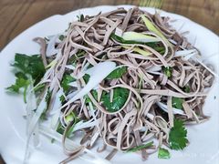 -溢心园香河肉饼总店