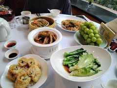 -深圳富苑皇冠假日套房酒店