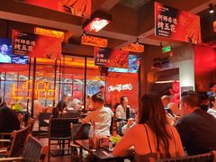 -何师烧烤Pro ·江湖川菜·小龙虾·精酿(太古里旗舰店)