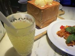 -绿茶餐厅(光谷世界城步行街店)