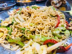 -马路牙子烧烤音乐酒馆(望京店)