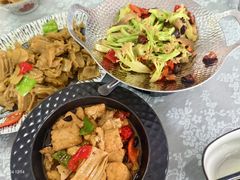 -天天向上素食餐厅(五台山店)