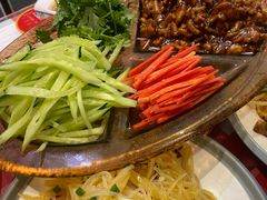 -老郑家东北春饼(龙悦居店)