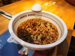 -呷佬·长沙手工米粉(金沙江路店)