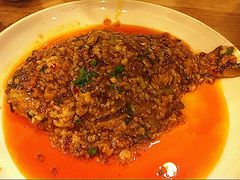 干烧鲳鱼-小实惠嘉(威海路店)