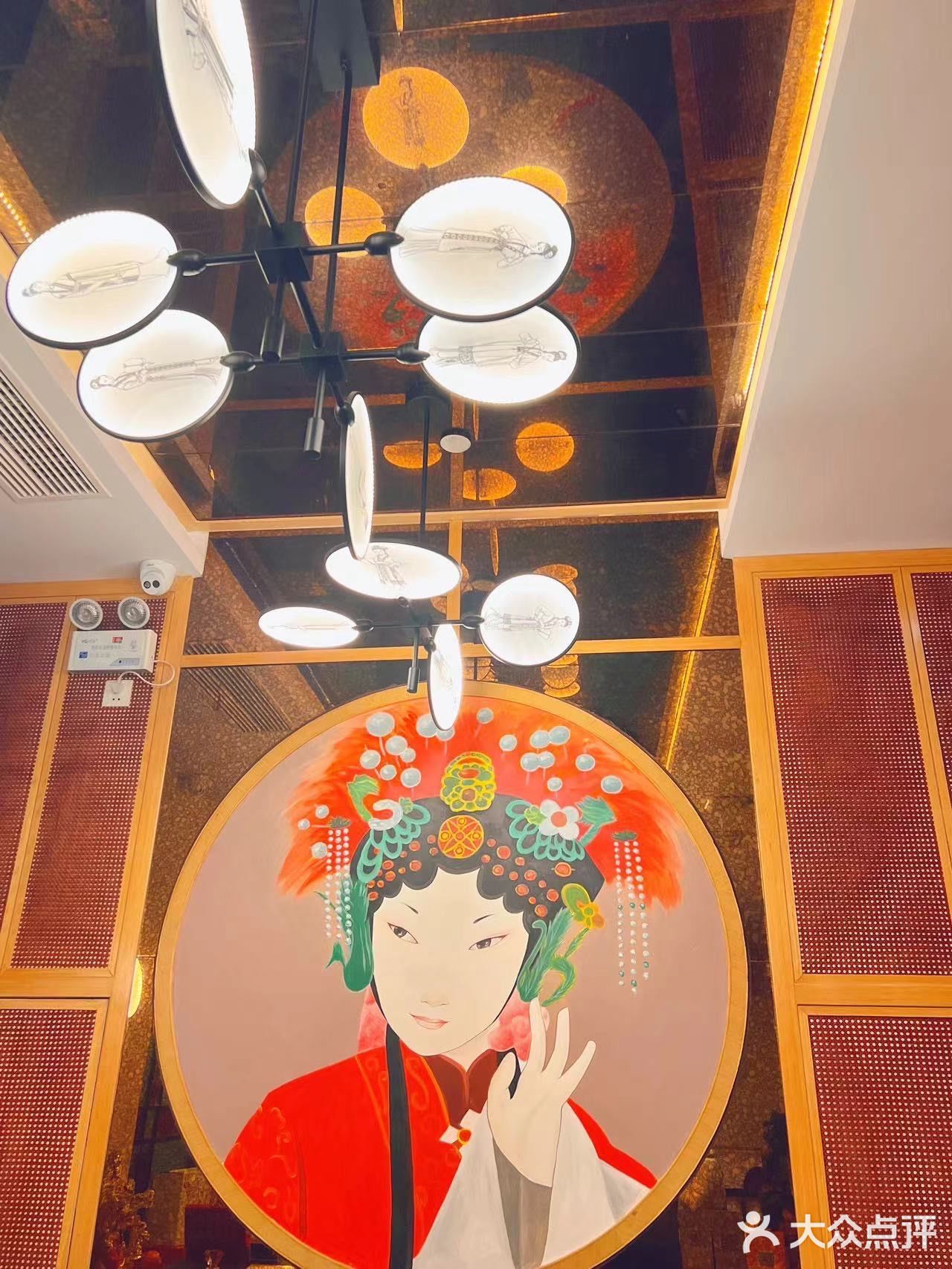 红楼梦主题餐厅值不值