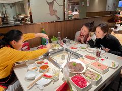 -海底捞火锅鲜切牛肉主题店(长寿路店)