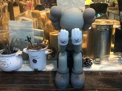 -怪兽咖啡 Monster Cafe