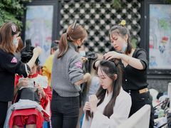 -粤港芭莎美容美发化妆学校