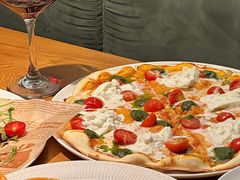-JINNS锦时 steak&pizza(浸信会礼拜堂旧址店)