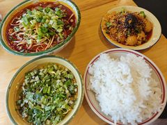-拈签一笑黄牛肉辣卤串串