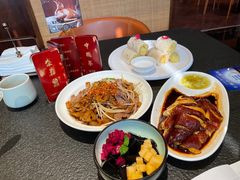 -蝴蝶里·粤菜·点心(滨江龙湖店)