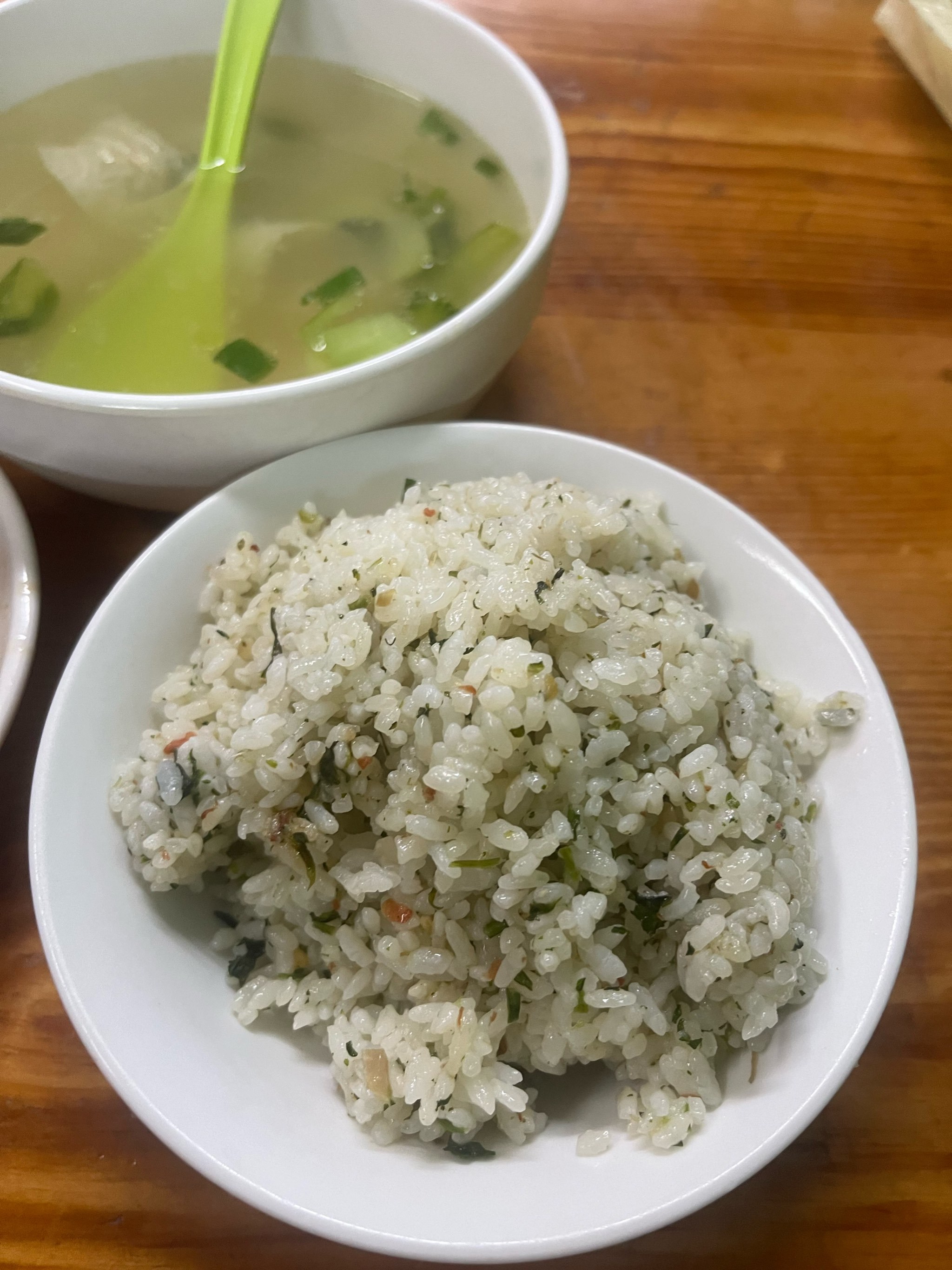 三泉路闻喜路交叉口的黄山菜饭,典型的安徽