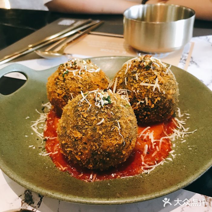 KCOOKING概念韩餐(世茂52+店)墨鱼芝士饭团图片