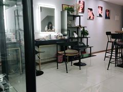 -ME觅妆·定制美妆·彩妆私教(菱角湖店)